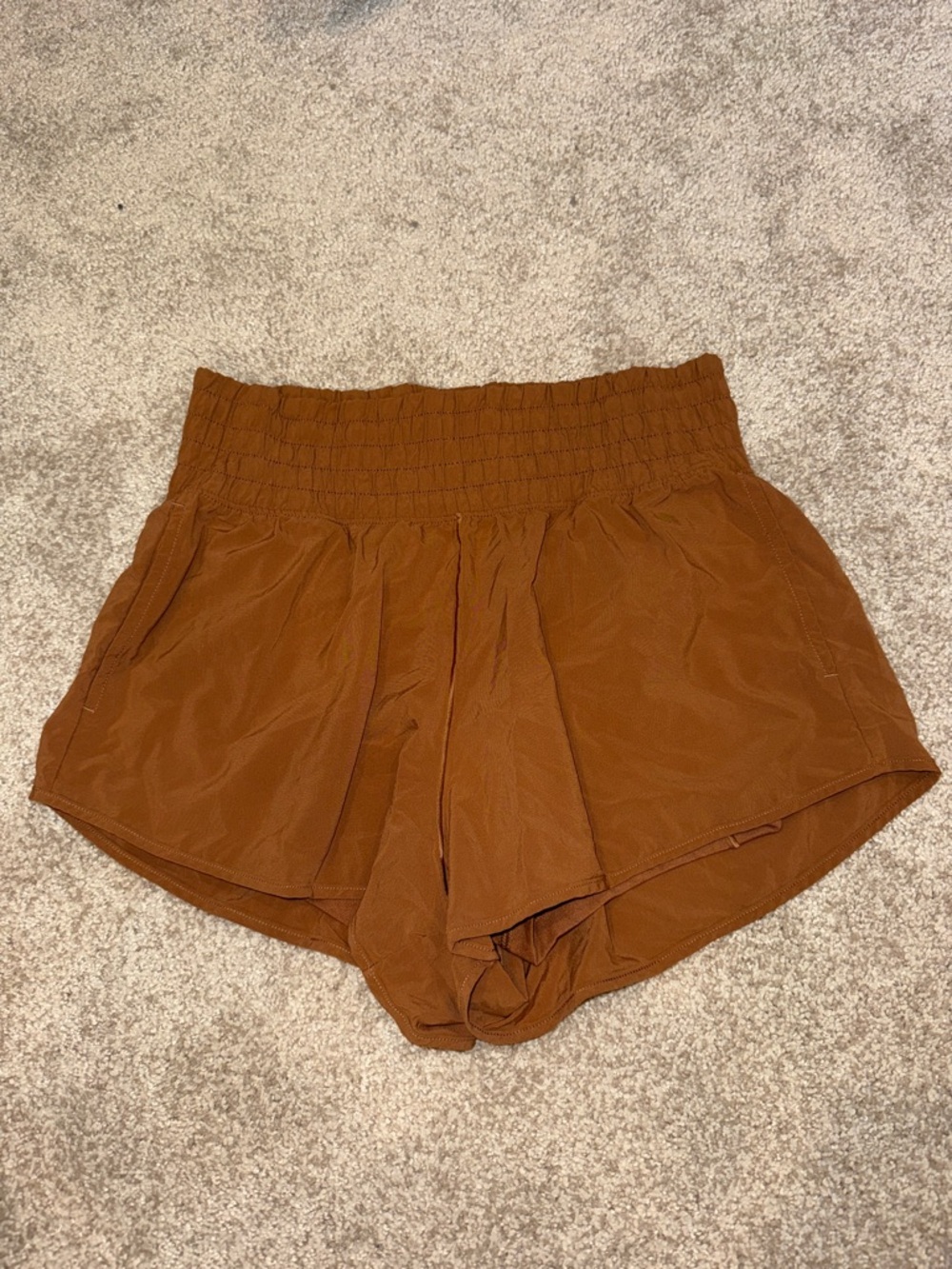 aerie Smocked High-Waist Athletic Shorts - Rust